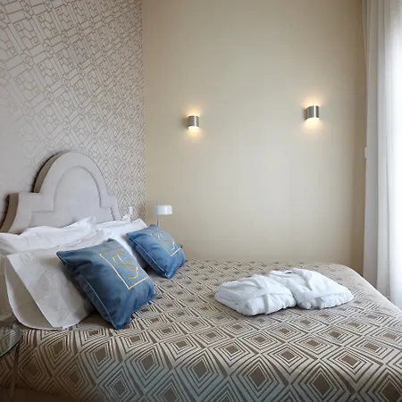 Signature Os Terceiros Apartment *