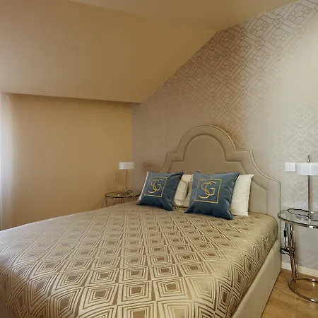 Signature Os Terceiros Apartment *