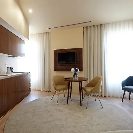 Signature Os Terceiros Apartment *